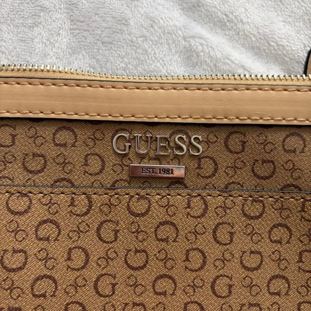 Guess Women's Brown and Tan Bag